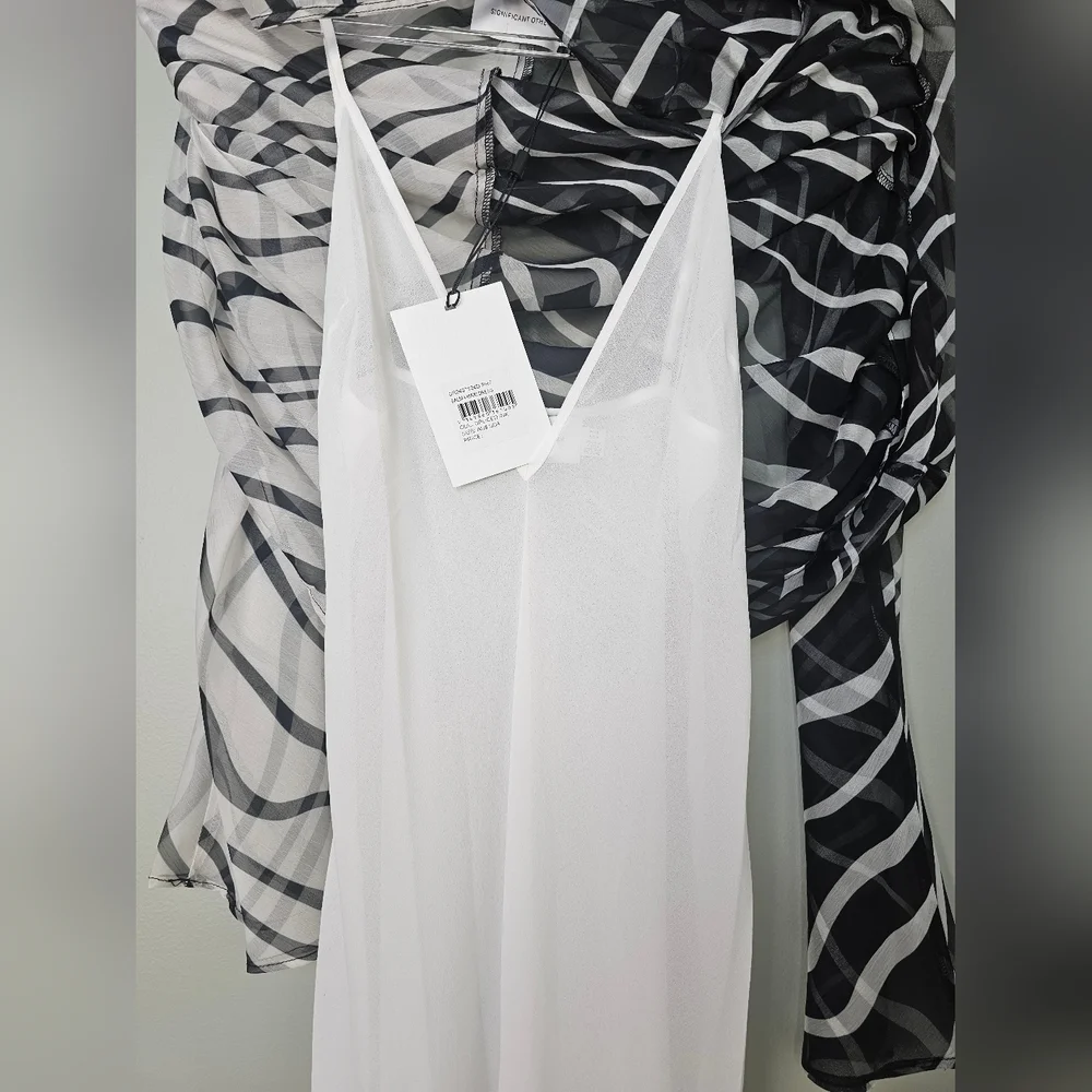 Significant Other Salma Long-Sleeve V-Neck Midi Dress, Black & White, Size 4